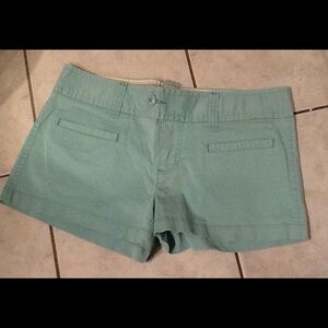 ⭐️Gently used women's American Eagle shorts🌴